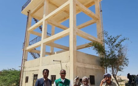 البرنامج السعودي للتنمية وإعمار اليمن يزور ميفعة ويعتمد مشروع مدرسة ومنظومة طاقة شمسية لمياه جول الريدة