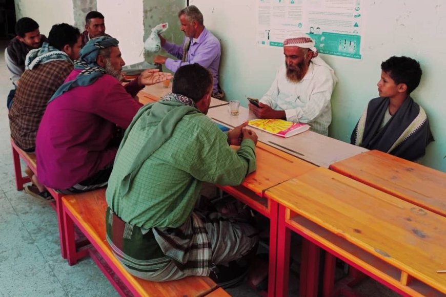 مدير التربية والتعليم بمديرية الوضيع يزور مدرسة الشهيد لهطل النموذجية 