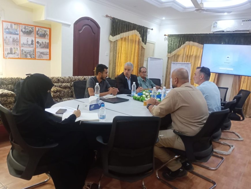 مكتب تنسيق الأعمال المتعلقة بالألغام (YMACC) يبحث مع منظمة المساعدات الشعبية النرويجية (NPA) عدد من القضايا المتعلقة بمجال العمل الإنساني