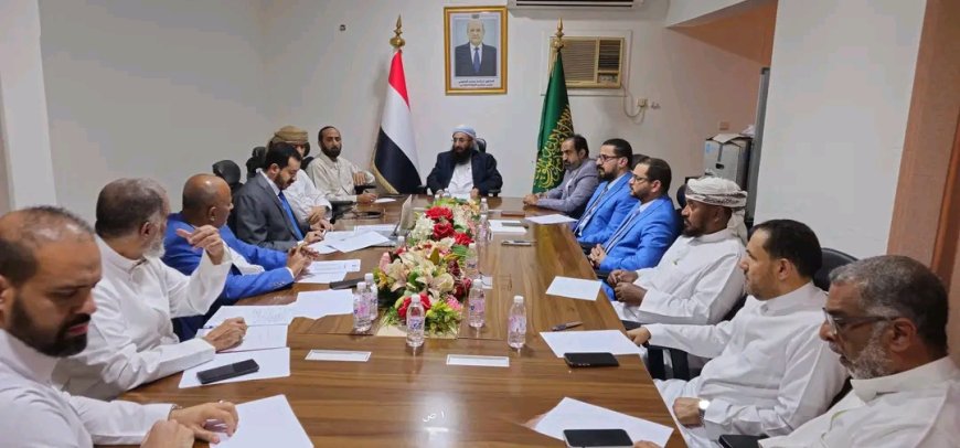 وزير الأوقاف يترأس اجتماع اللجنة العليا للحج بمكة المكرمة لاعتماد ترتيبات المخيمات والنقل