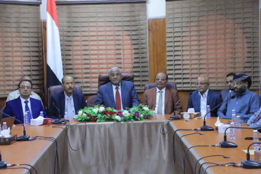 وزير الإدارة المحلية ووكيل محافظة حضرموت يترأسان اجتماع المكتب التنفيذي بوادي وصحراء حضرموت