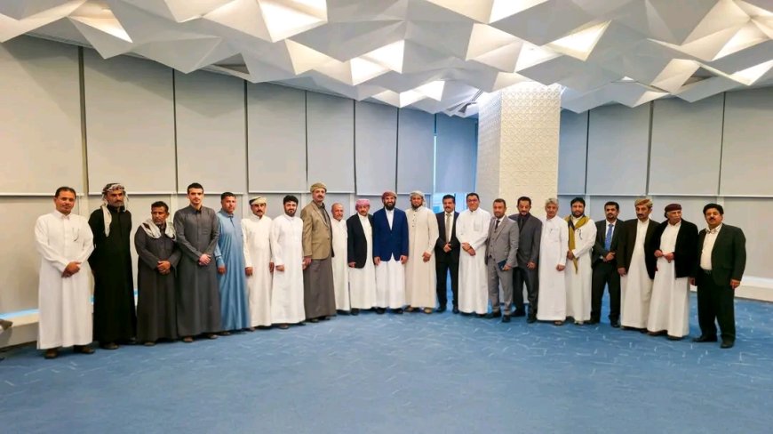 المحرّمي يلتقي نخبة من مشايخ ووجهاء وأعيان وقيادات محافظة أبين لبحث الأوضاع وتعزيز الاستقرار والتنمية