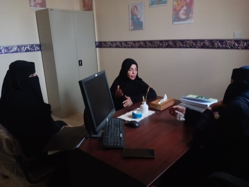 رئيسة اللجنة الوطنية للمرأة فرع أبين تقوم بزيارة الى مركز المرأة للدراسات والتدريب جامعة أبين