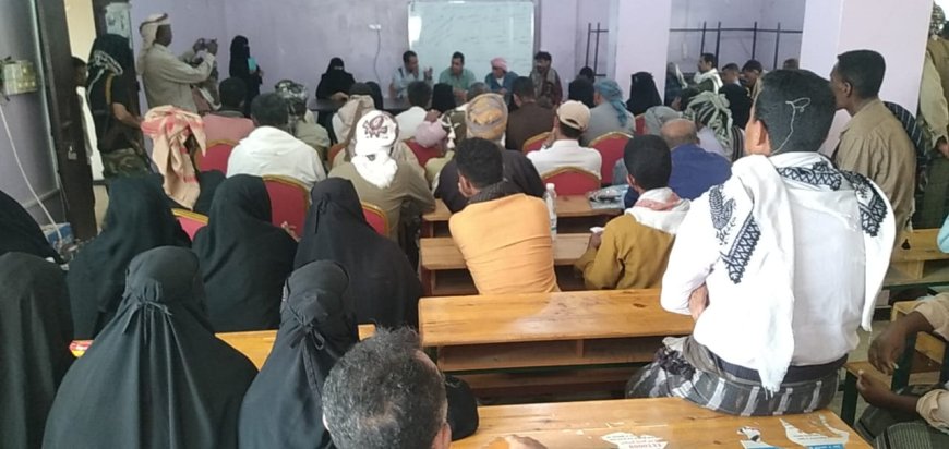 مدير عام خنفر يناقش مع منظمة كير شكاوى سقوط أسماء المستفيدين