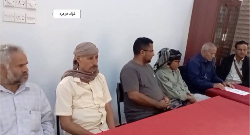 السلطة المحلية بالحصين تناقش مشاكل الغاز والبنزين التجاري بالمديرية