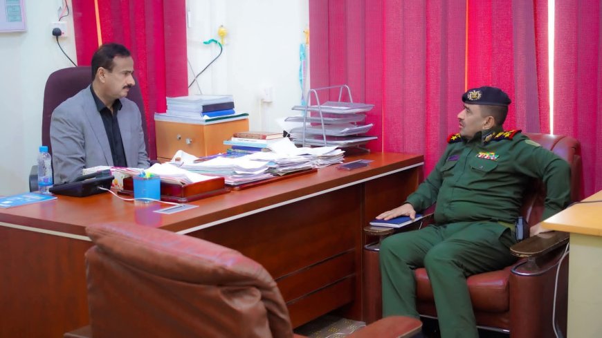 محافظ شبوة يطلع من مدير عام شرطة المحافظة على مستوى تنفيذ الحملة الأمنية لمنع حمل السلاح ويؤكد على مضاعفة الجهود لتعزيز الاستقرار