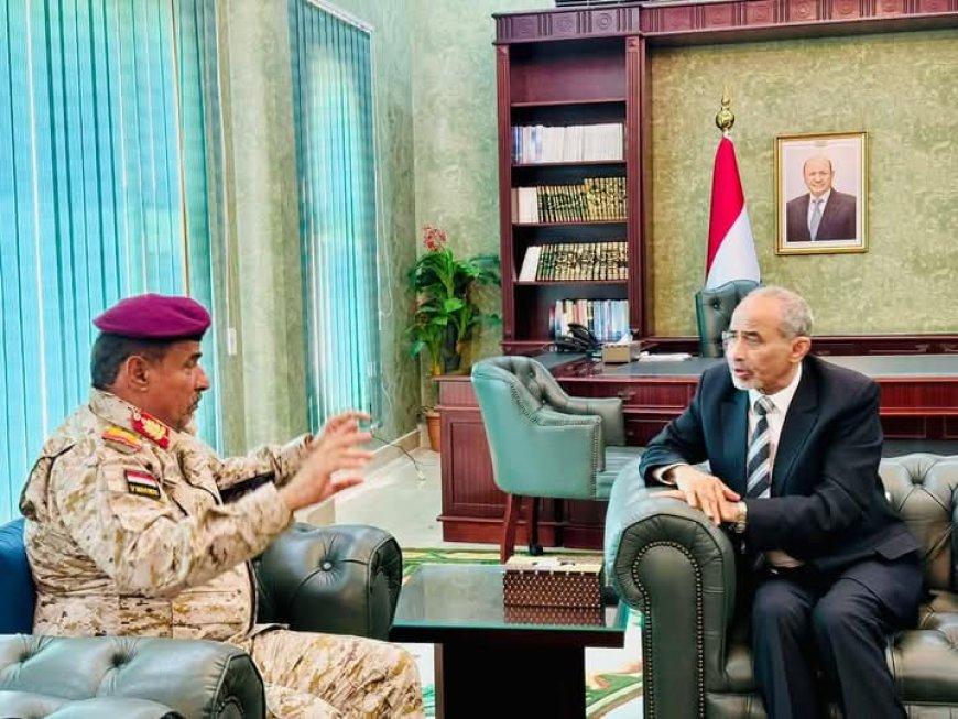 عضو مجلس القيادة الصبيحي يطلع مستوى الجاهزية القتالية للوحدات العسكرية في محور ابين