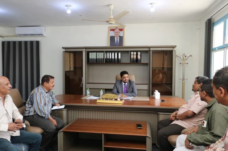 مساعد نائب رئيس الجامعة لشؤون الطلاب يدشن دورة تدريبية بعنوان "أساسيات الصحافة الاستقصائية