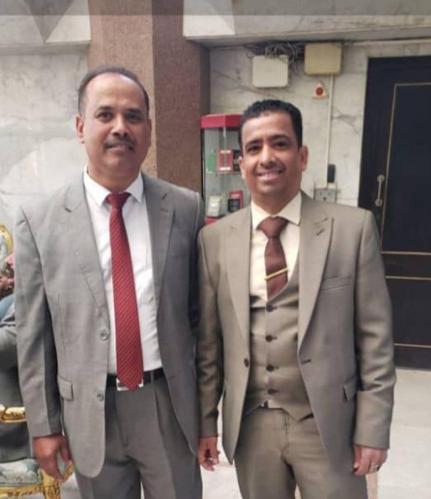 المستشار الثقافي بالسفارة اليمنية بالقاهرة يشيد برسالة الدكتوراة التي تحصل عليها الباحث أبراهيم باوزير مع مرتبة الشرف من جامعة قناة السويس بمصر