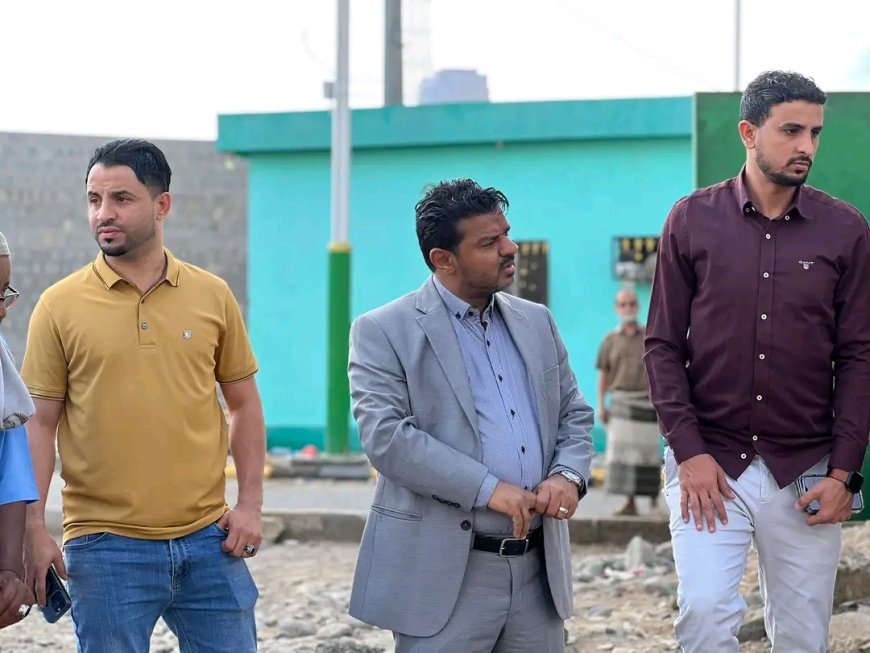 مدير عام الشيخ عثمان يطلق أعمال تنموية جديدة بتمويل محلي لتعزيز الخدمات في المديرية