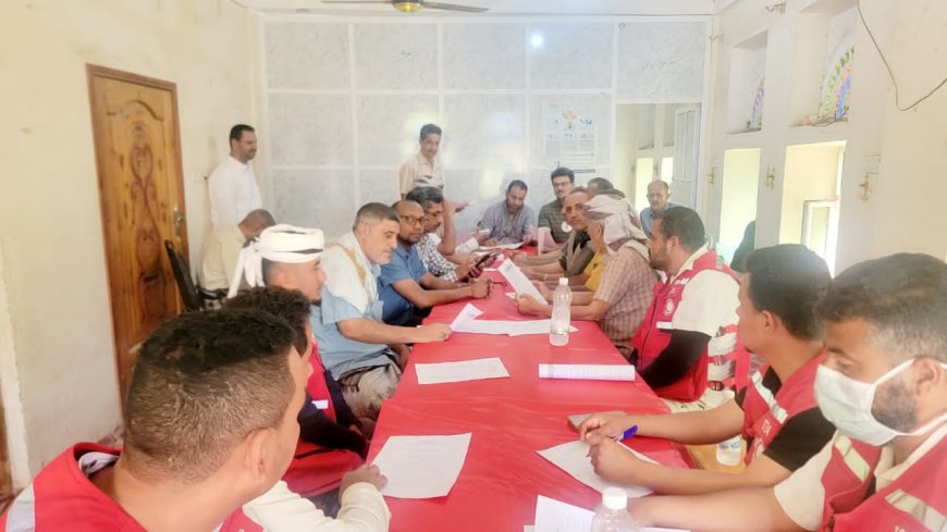 بتوجيه مدير عام قعطبة بكر الشاعري.. لقاء مع وفد الصليب الأحمر الدولي لمناقشة حملة تطعيم الحيوانات