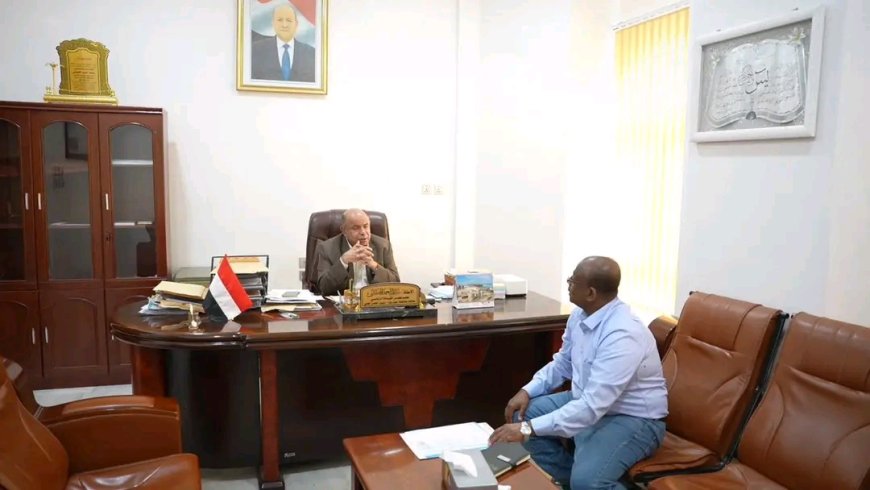 عضو مجلس القيادة محافظ حضرموت يطّلع على أوضاع ميناء المكلا وخطط تطوير وتعزيز نشاطه التجاري