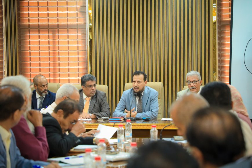 المحافظ شيخ: العمل الاستشاري يمثل عقل السلطة المحلية ويعزز مسار التنمية في العاصمة عدن