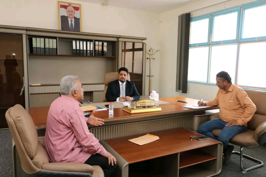 وزير التعليم الفني يناقش سير العمل في مكاتب عدن ولحج ويؤكد على تطوير المناهج وتعزيز الكوادر