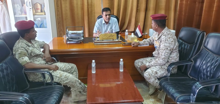 مدير عام مديرية القطن يلتقي قيادات قوات درع الوطن بالمديرية