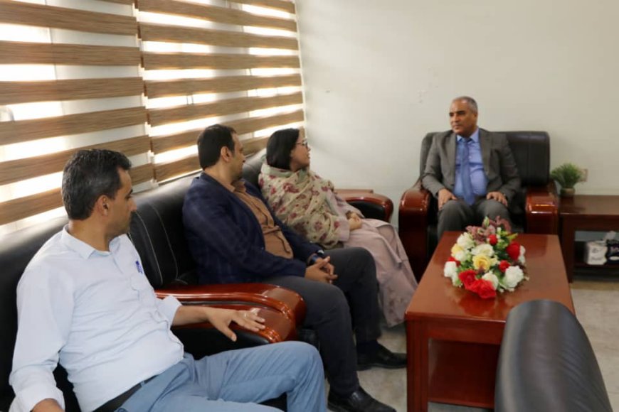 وزير التربية (العبادي) يناقش مع المجلس النرويجي للاجئين NRC مشاريع التعليم في اليمن