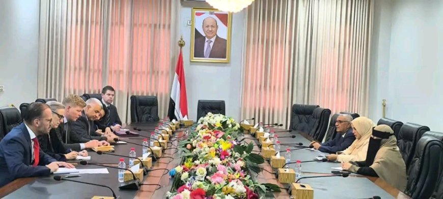 وزيرة الدولة تبحث مع المبعوث الأممي سبل تعزيز تمكين المرأة اليمنية