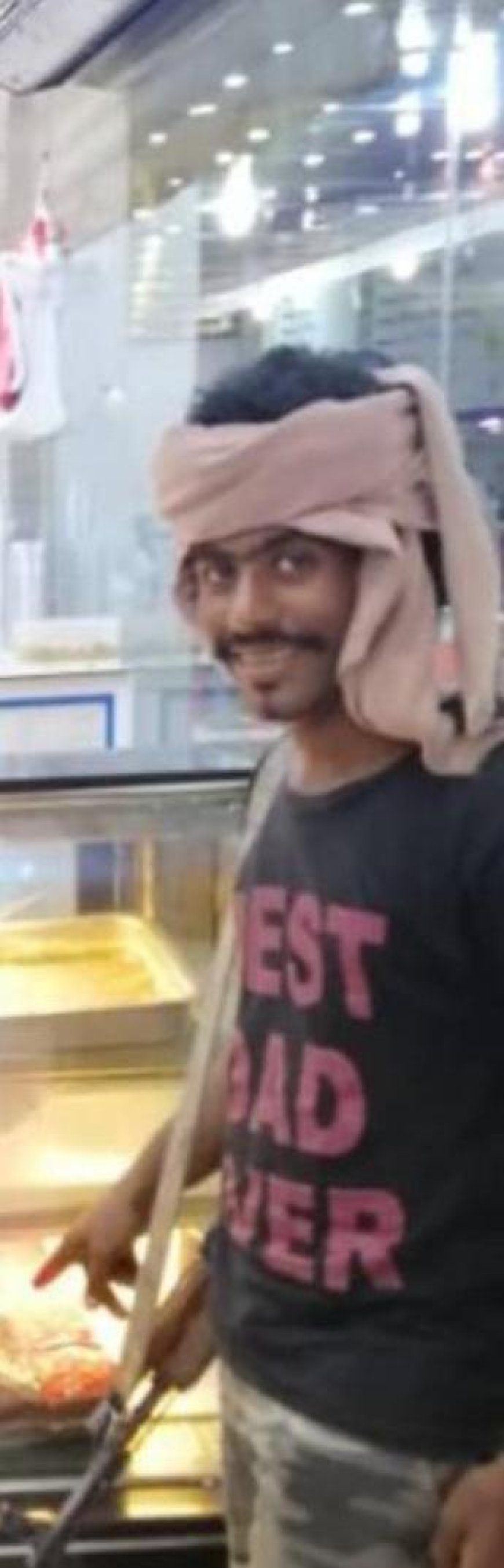 اشتباكات دامية في سوق لودر تسفر عن قتيل