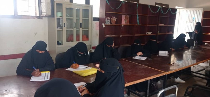 ورشة عمل لتعزيز قدرات معلمات مدرسة 26 سبتمبر بلحج 