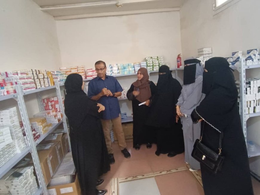 مكتب صحة عدن يرفد أدوية الأمراض المزمنة للعيادة الطبية المجانية بالمنصورة مقدمة من ماري ستوبس