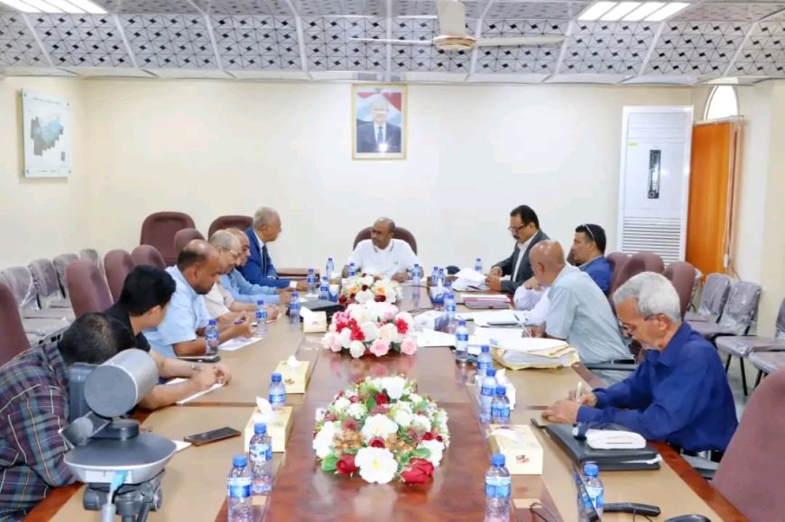 وزير النفط يناقش مع قيادة مجلس إدارة قطاع (S2) سير العمل بالقطاع وتطويره