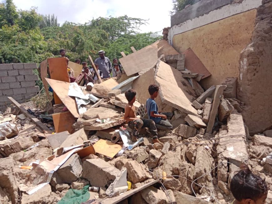 بعد تهدم وسقوط منزلها بدهل أحمد أسرة تناشد السلطة المحلية وأهل الخير مساعدتها