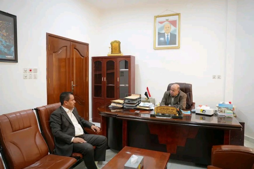 الخنبشي يطلع على أوضاع مديريات وادي وصحراء حضرموت وملف الكهرباء والمنحة السعودية