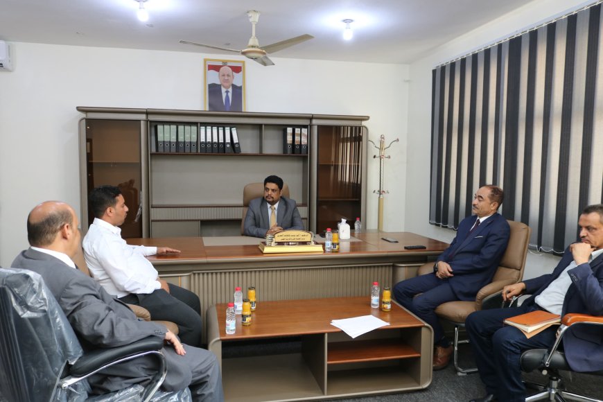 وزير التعليم الفني يلتقي برئيس جامعة العلوم والتكنولوجيا لمناقشة تطوير البرامج التعليمية والتدريبية