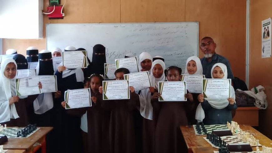 النجمة عائدة مصطفى تتوج ببطولة الشطرنج الفردية بمجمع الفتح للبنات بخنفر