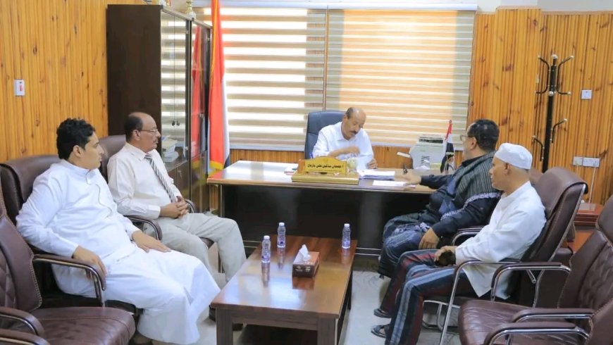 الوكيل بارباع يبحث مع رئيس جهاز محو الأمية وتعليم الكبار بالجمهورية آلية تطوير عمل الجهاز بوادي حضرموت