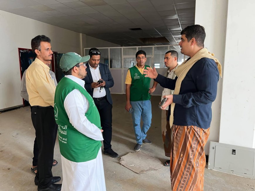 وكيل حضرموت الجيلاني يستقبل وفد البرنامج السعودي لتنمية وإعمار اليمن لبحث الاحتياجات الخدمية والتنموية