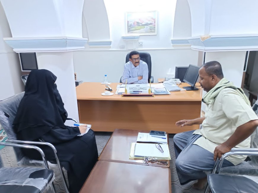 مدير عام مديرية تريم يلتقي الباحثين الميدانيين لمسح تتبع النزوح