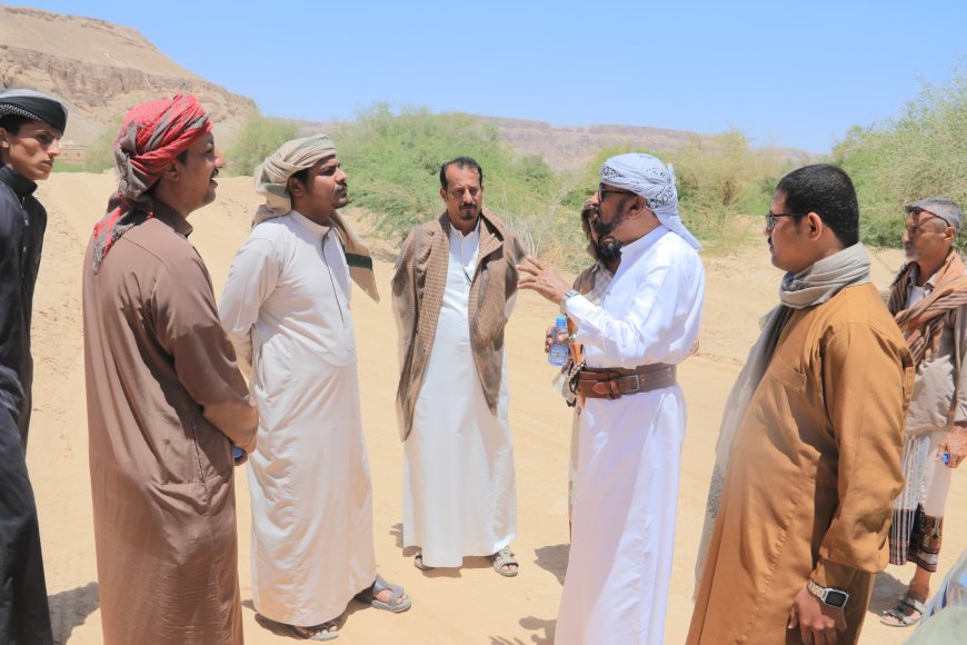 فلهوم يطّلع ميدانيًا على أضرار الجرف بوادي بن علي ويوجّه بإيقاف نقل الأتربة ويتخذ إجراءات عاجلة للمعالجة