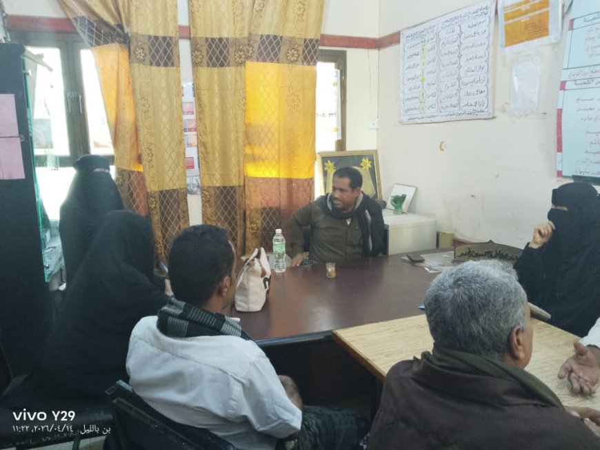 مدير عام مديرية خنفر يزور مجمع أروى للبنات بالكود ويطلع على سير العملية التعليمية