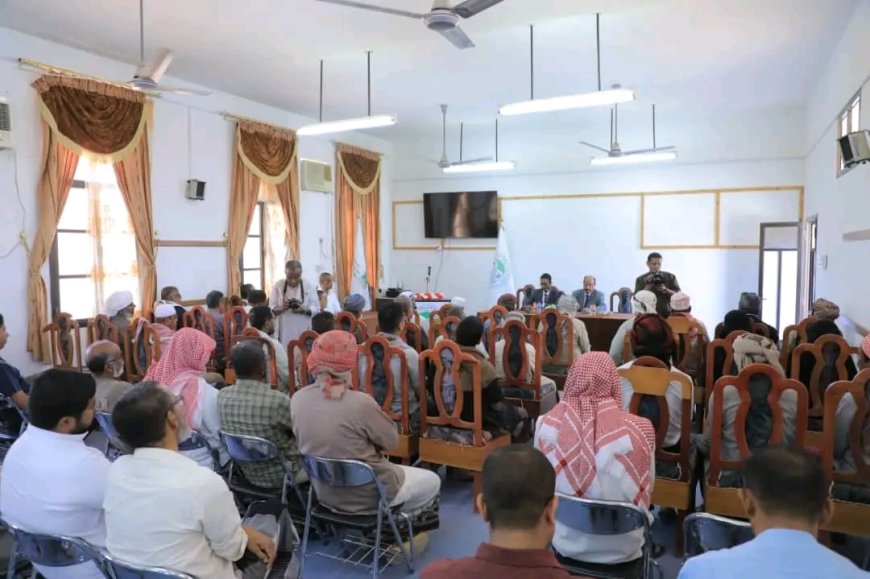 الوكيل بارباع يتلقي بقيادات القطاع الزراعي بوادي وصحراء حضرموت