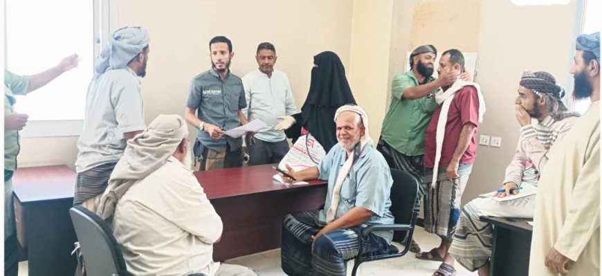 أزمة الغاز المنزلي في مديرية تبن على طاولة السلطة المحلية بلحج .. قرارات حاسمة لإنصاف المواطن و محاسبة المقصرين