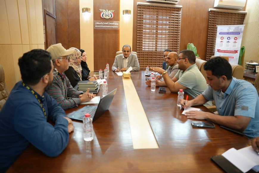 وزير الصحة يبحث مع لجنة الإنقاذ الدولية تعزيز الشراكة بالمشاريع الصحية