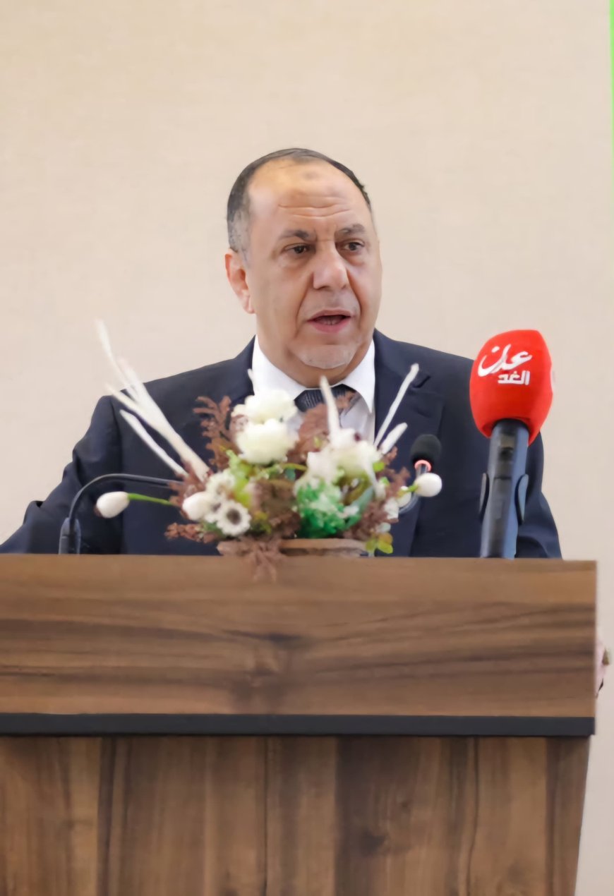 وزير الصناعة والتجارة يؤكد أهمية تطوير القطاع المصرفي خلال تدشين تحوّل بنك القطيبي الإسلامي إلى بنك شامل بعدن