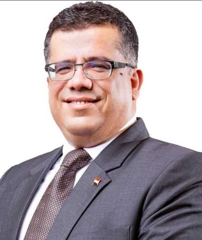 الدكتور عادل باحميد