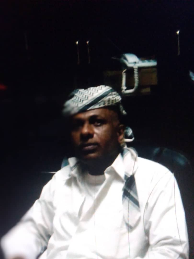 أيمن علي منصور