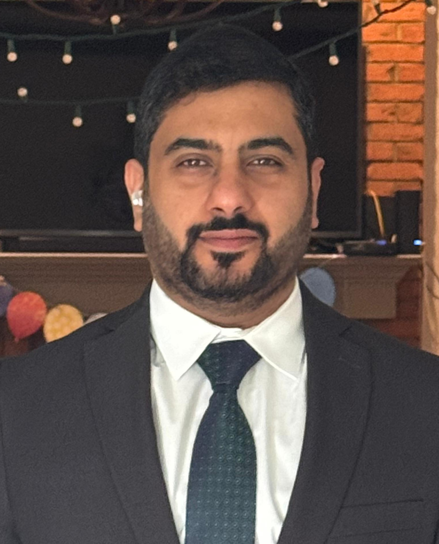 وضاح علي ناشر